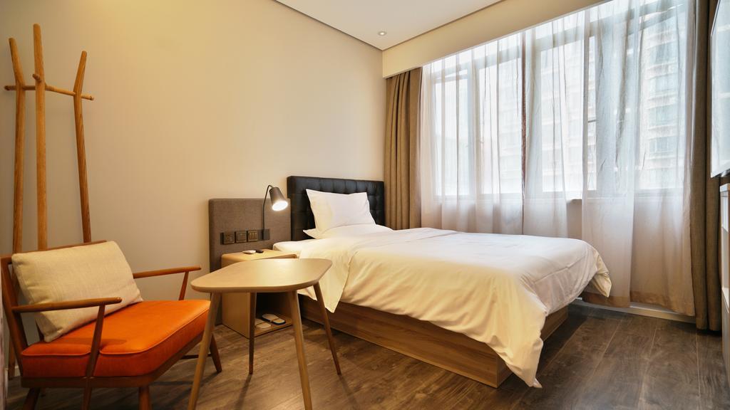 Hanting Premium Hotel Shanghai South Xizang Road ภายนอก รูปภาพ