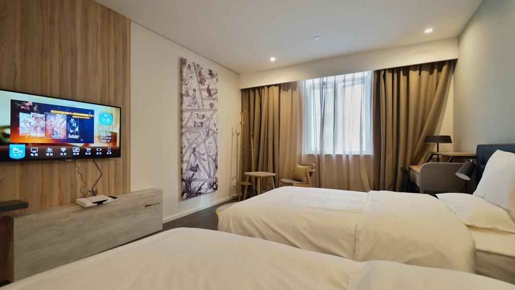 Hanting Premium Hotel Shanghai South Xizang Road ภายนอก รูปภาพ